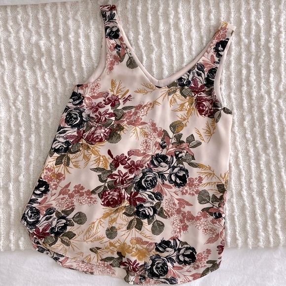 RW&CO. Tops - RW&CO. Silky Crepe Wide Strap Floral Printed Cami Blouse | Size XS